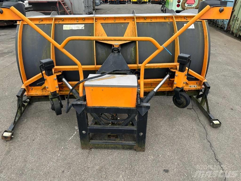 Jongerius JMK2750 Schneeschilde und -pflüge