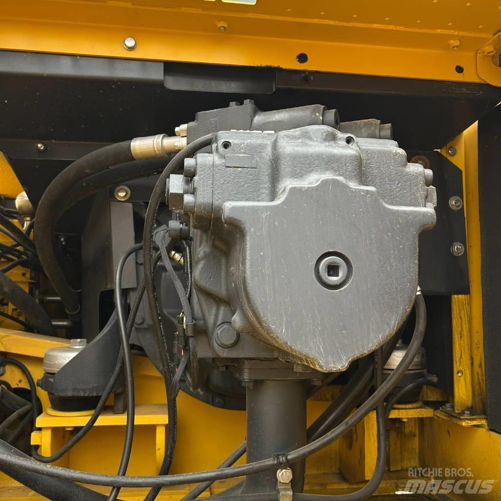 Komatsu 400-7 Raupenbagger