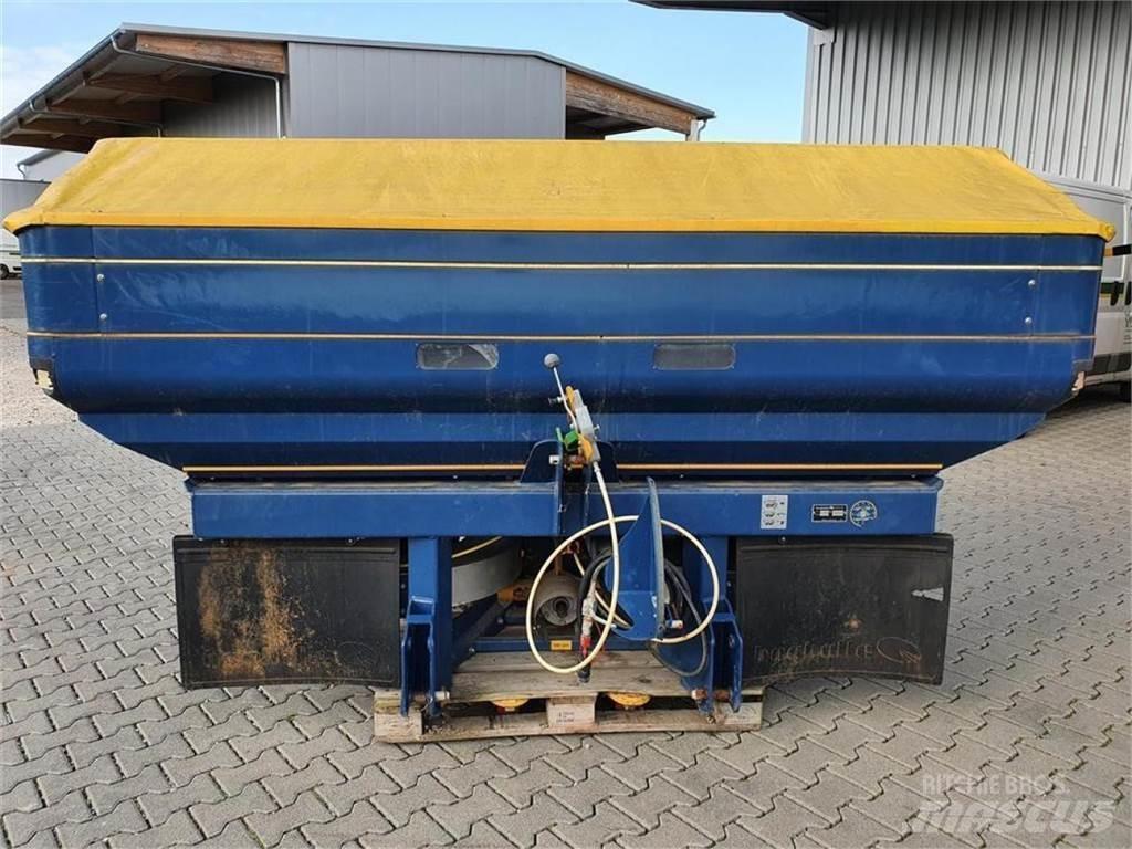 Bogballe M2 Plus Mineraldüngerstreuer