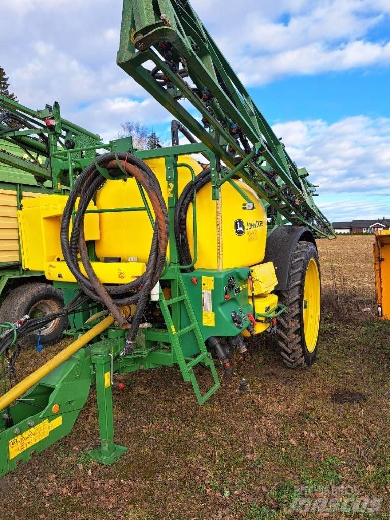 John Deere 740 i Anhängespritzen