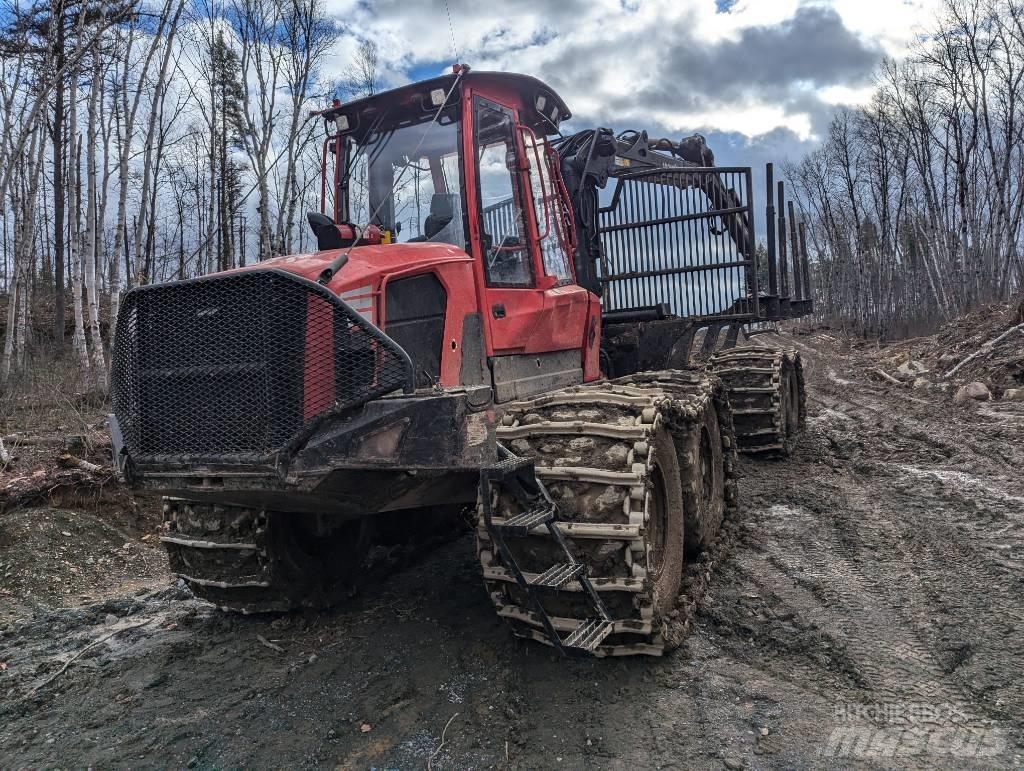 Komatsu 895 Forwarder