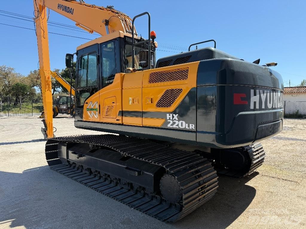 Hyundai HX220 LR Long Reach Bagger
