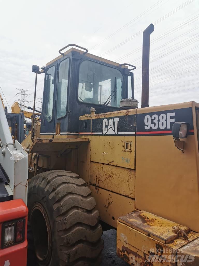 CAT 938F Radlader