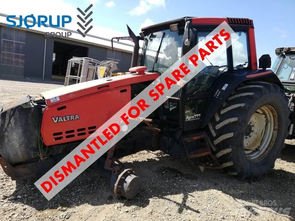 Valtra 8350 Traktoren