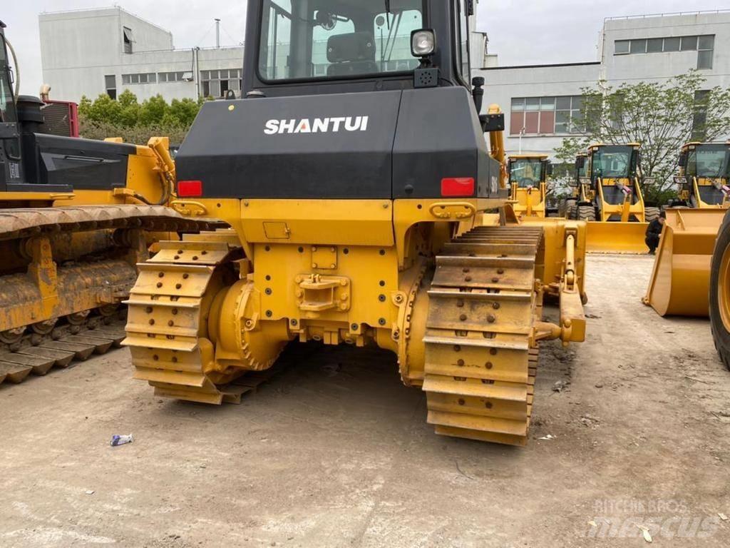 Shantui SD 16 Bulldozer