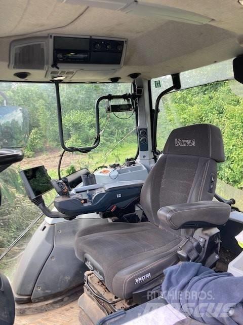 Valtra T235V Traktoren