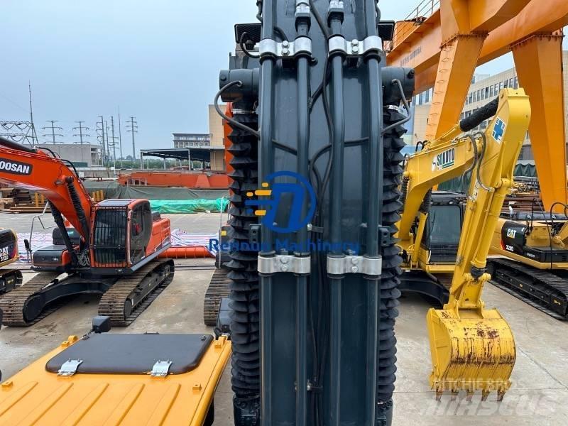 Hyundai R220LC-9S Raupenbagger