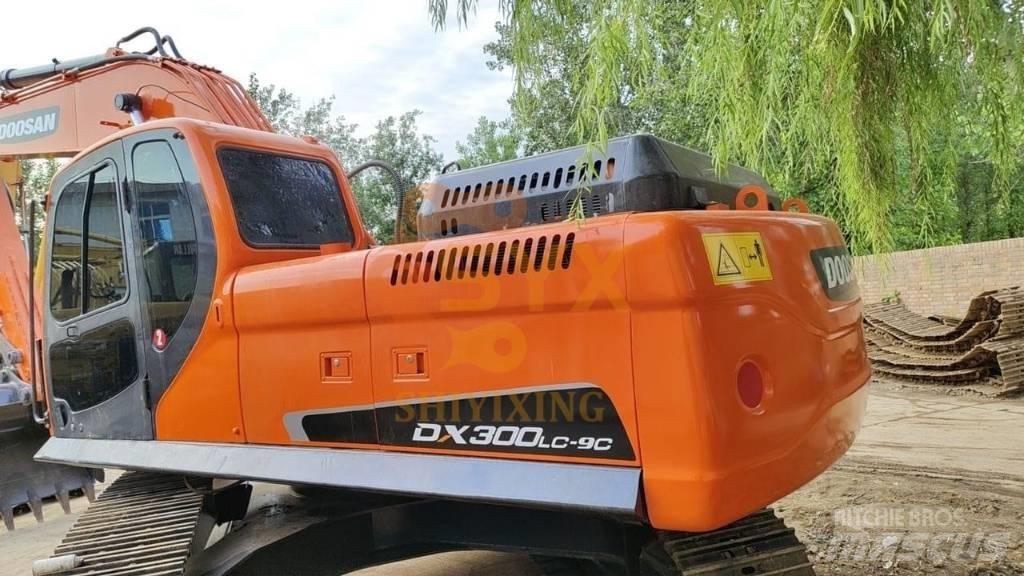 Doosan DX300LC-9C Raupenbagger