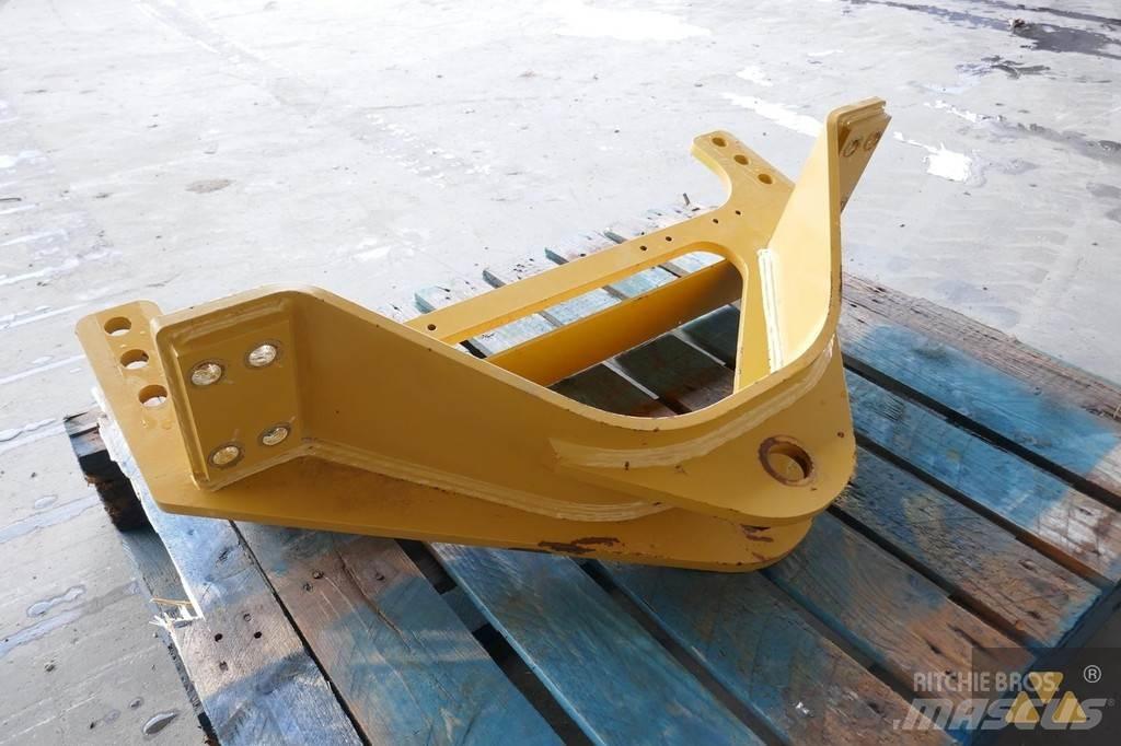 CAT 140M3 Drawbar Transport Sonstige