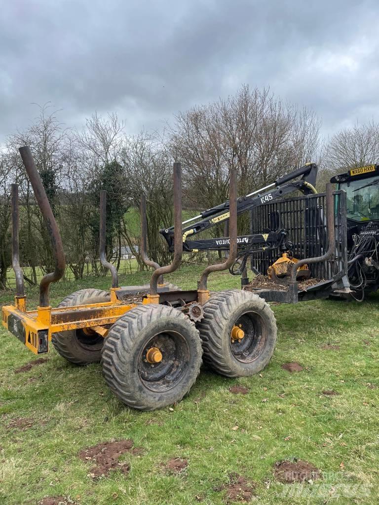 Valtra N122 Traktoren