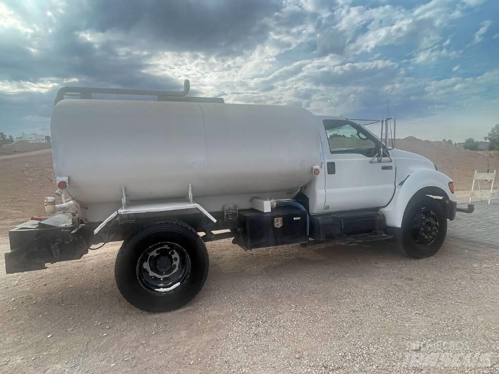 Ford F 750 XLT Wassertanker