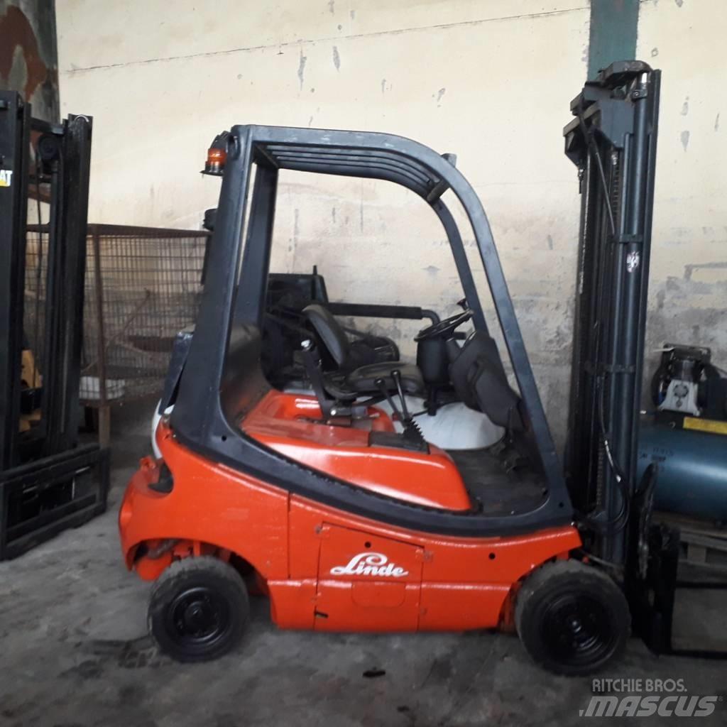 Linde H18d Schubmaststapler