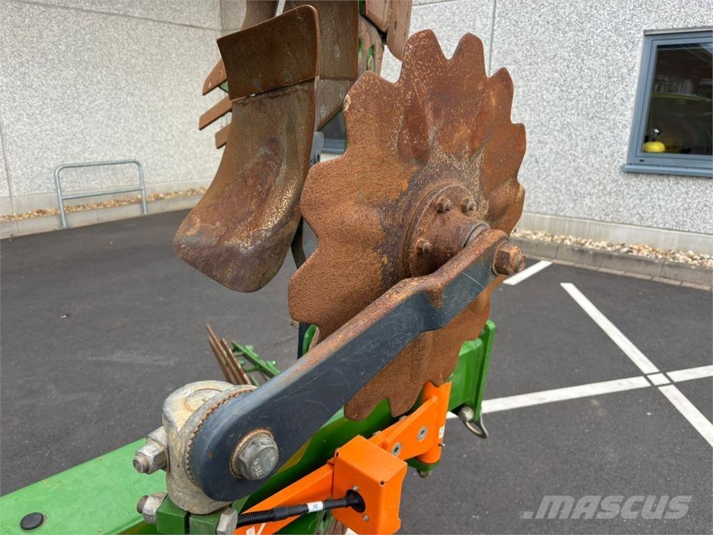 Amazone Teres 300V Pflüge