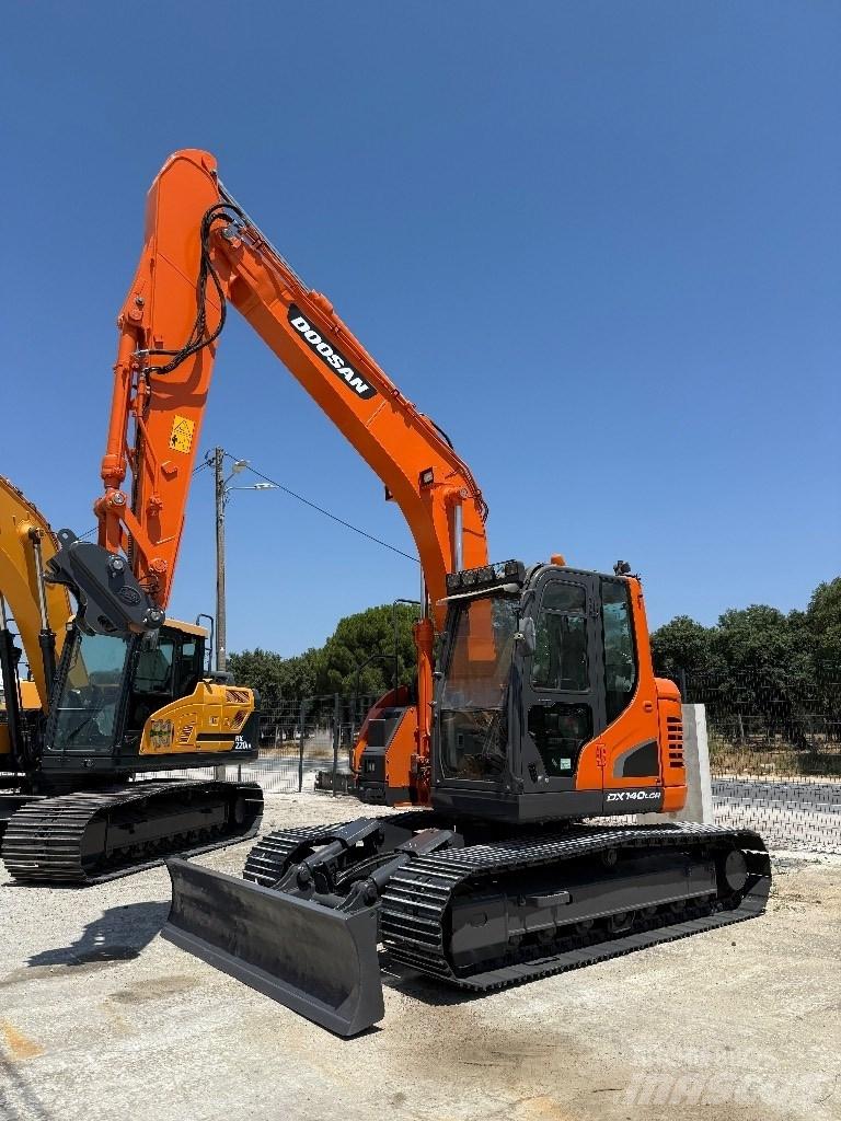  Dossan DX140LCR Raupenbagger