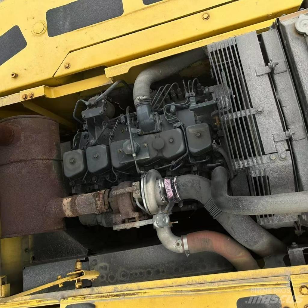 Komatsu 220-7 Raupenbagger