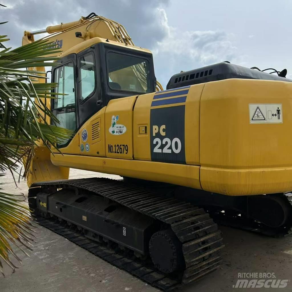 Komatsu 220-7 Raupenbagger