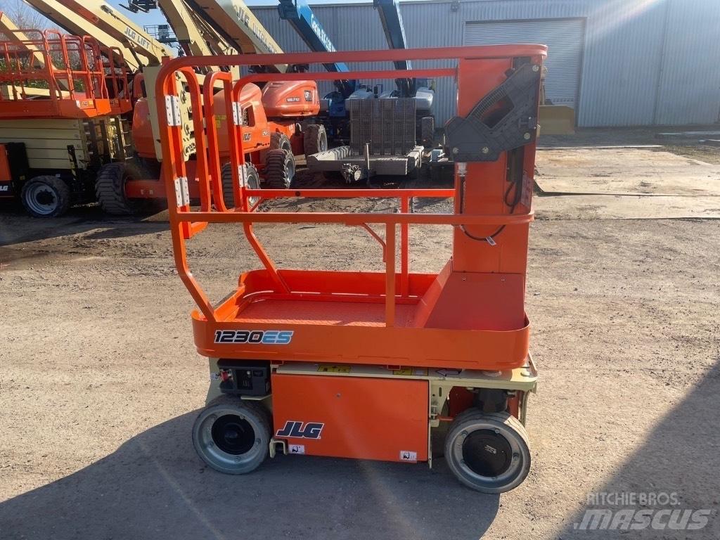 JLG 1230 ES Scheren-Arbeitsbühnen