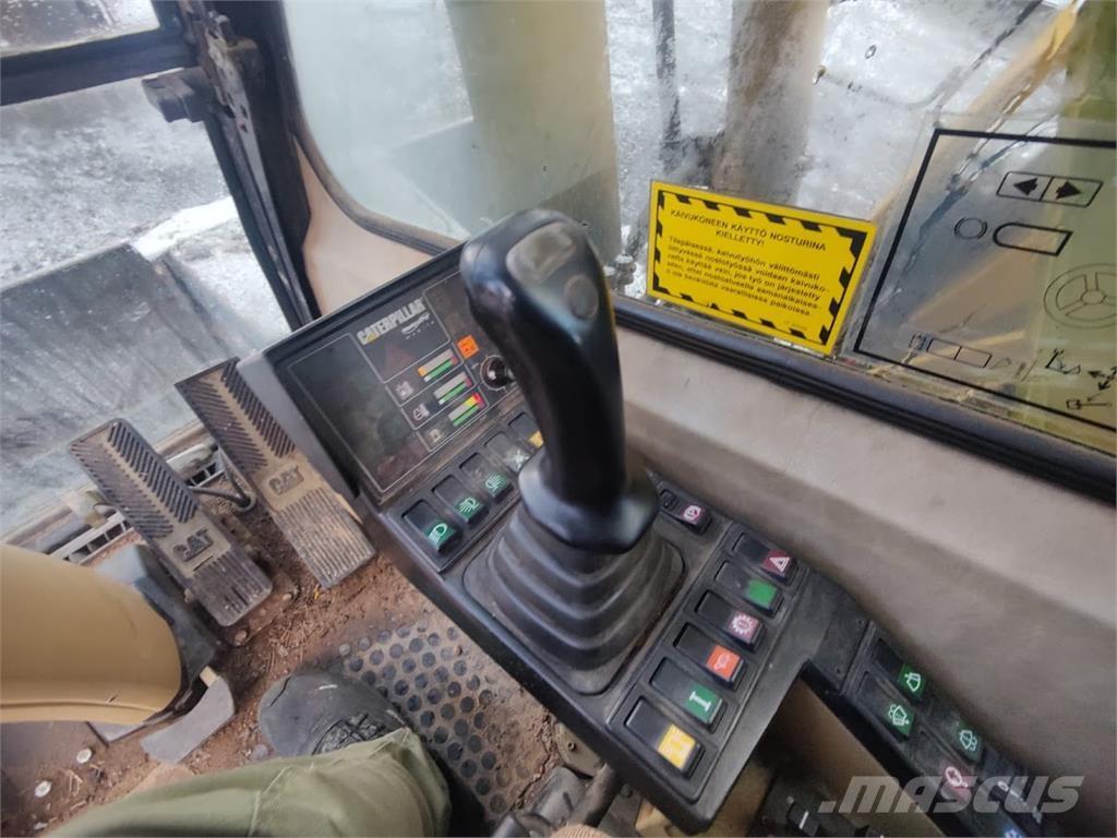 CAT M135 Mobilbagger