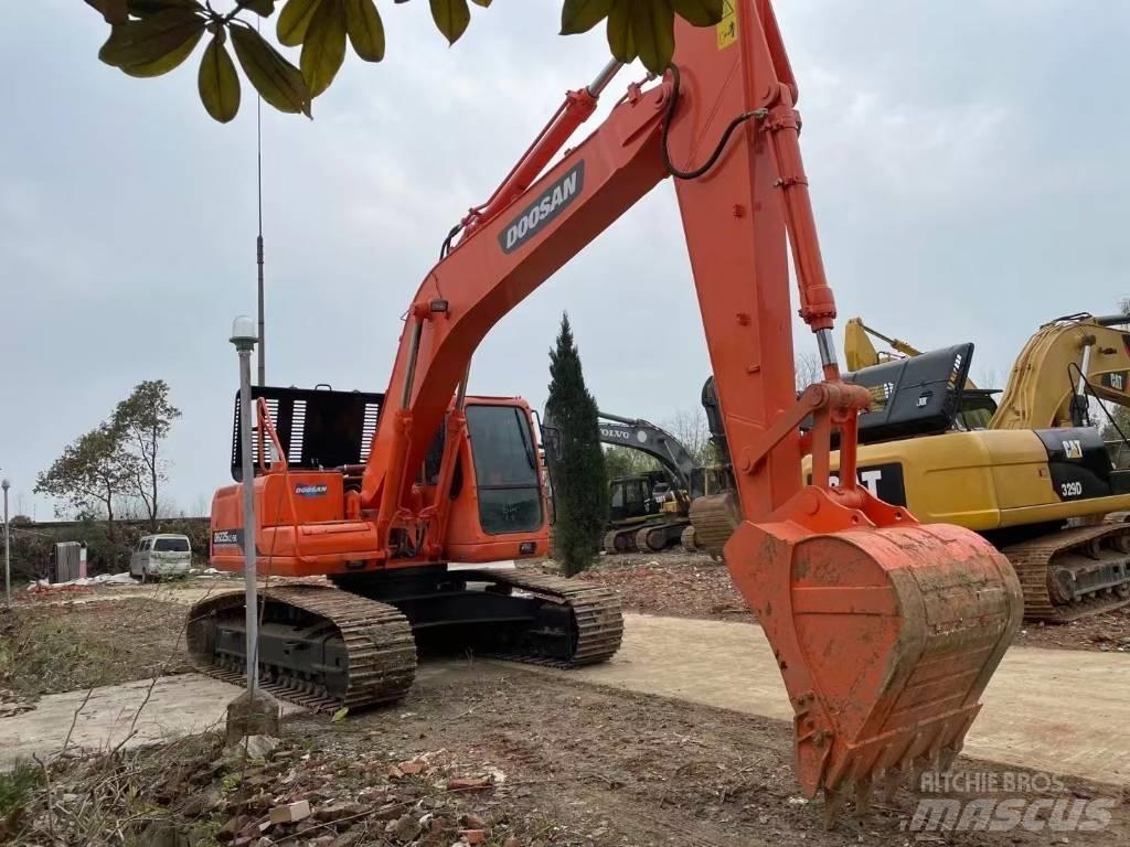 Doosan DH225LC-9E Raupenbagger