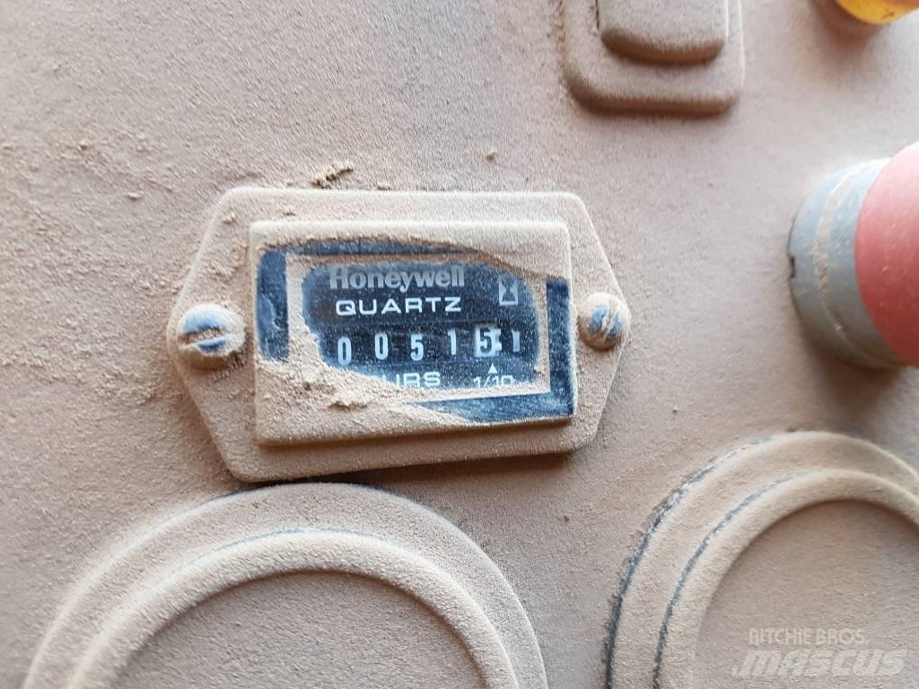 Volvo PT 125 Gummiradwalzen