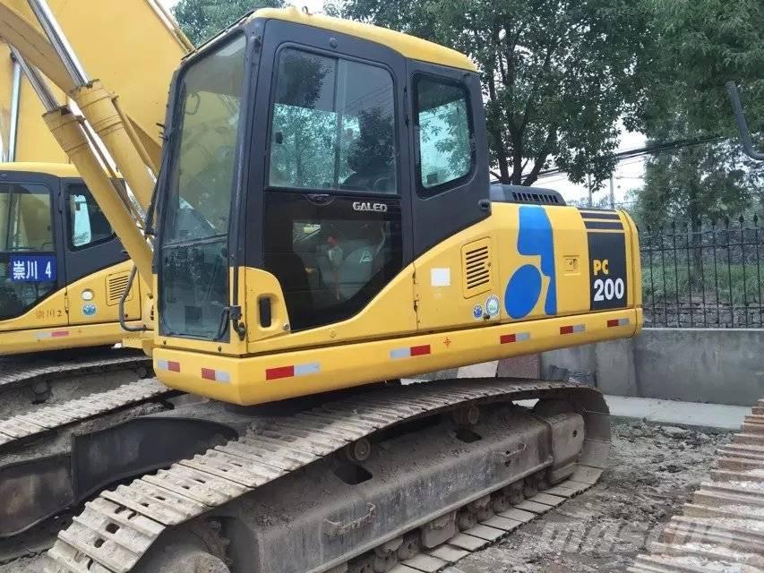 Komatsu P C200-7 Raupenbagger