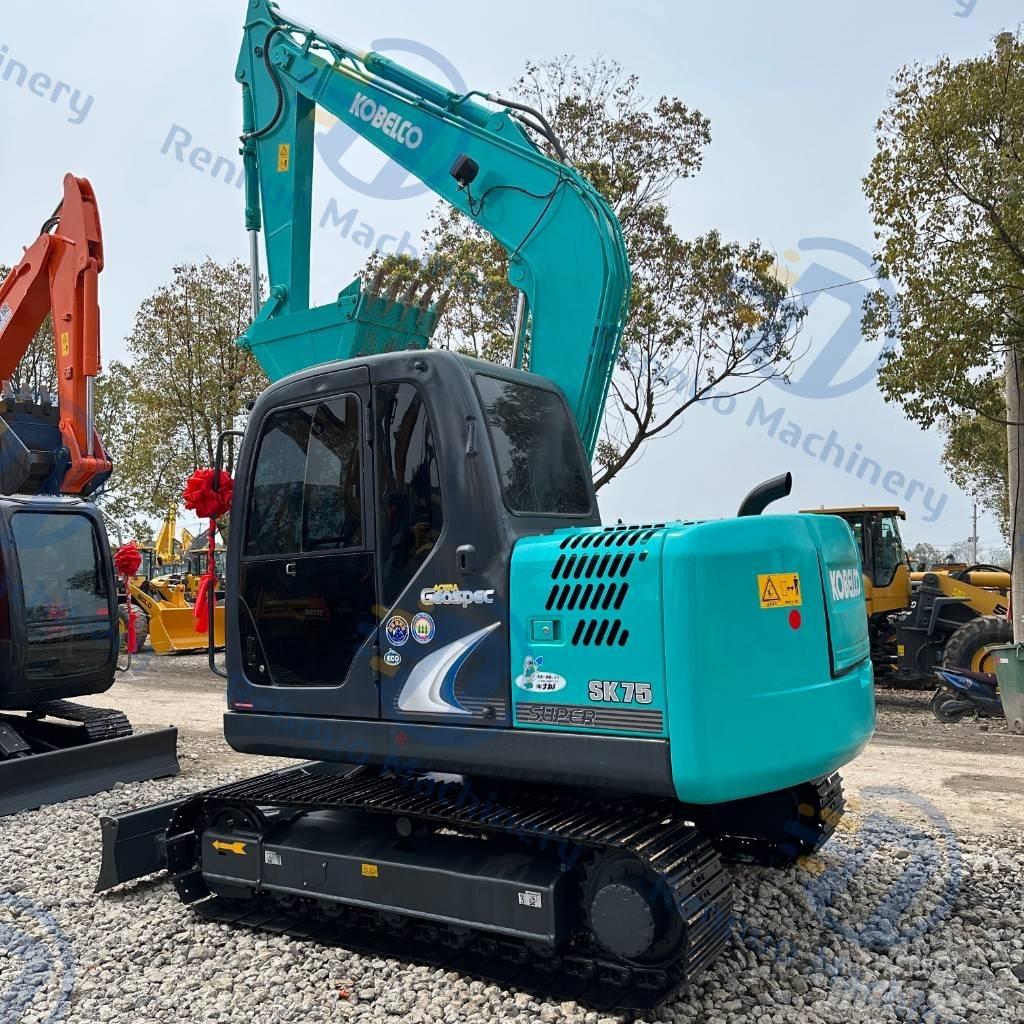 Kobelco SK75 Raupenbagger