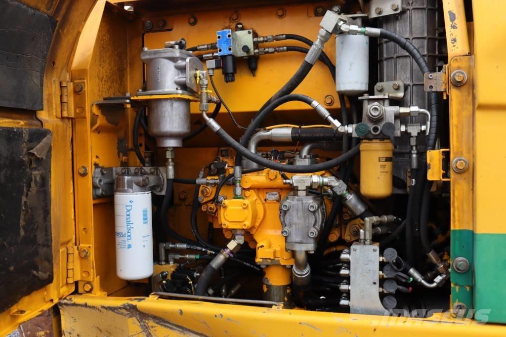 CAT 323 D Raupenbagger