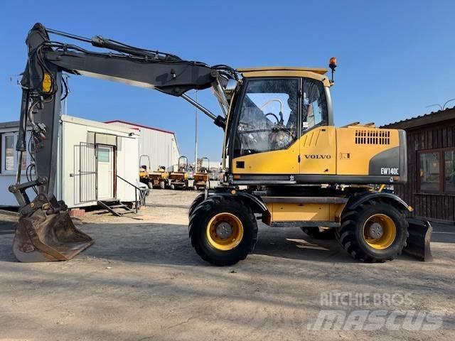 Volvo EW 140 C Mobilbagger