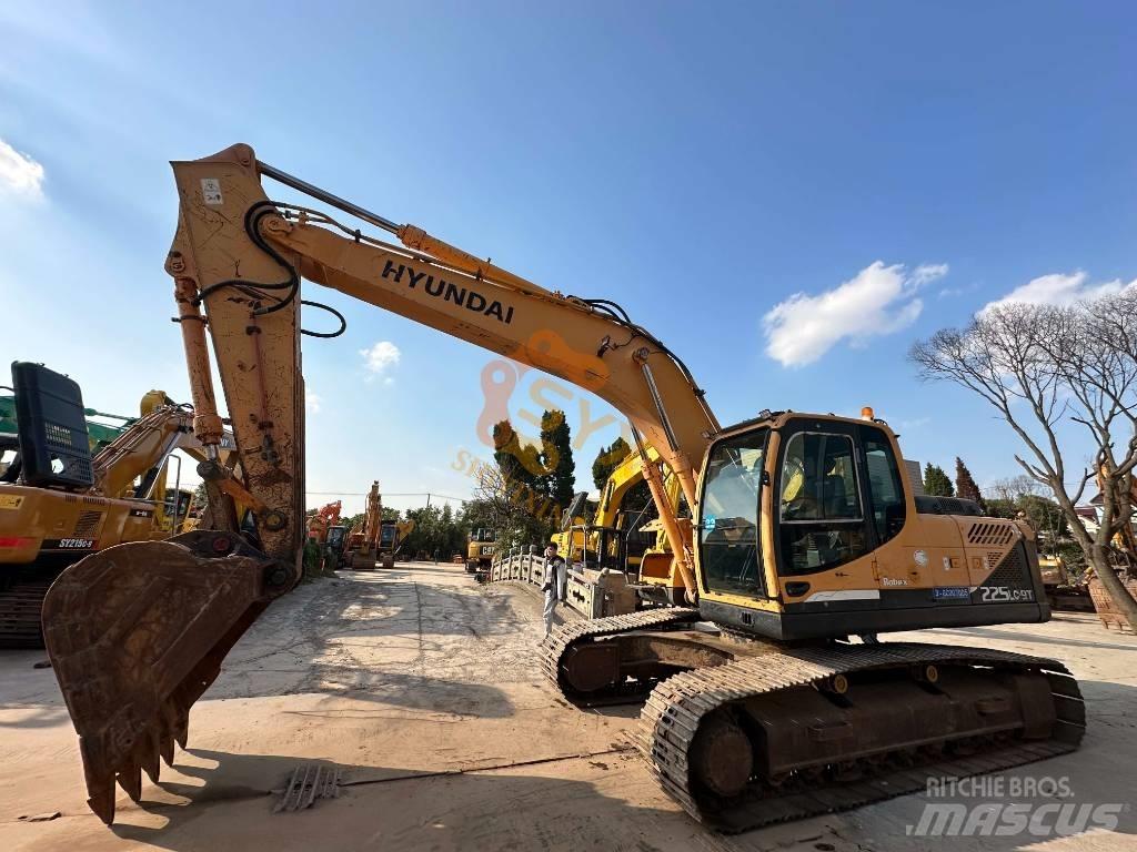 Hyundai 225 Raupenbagger
