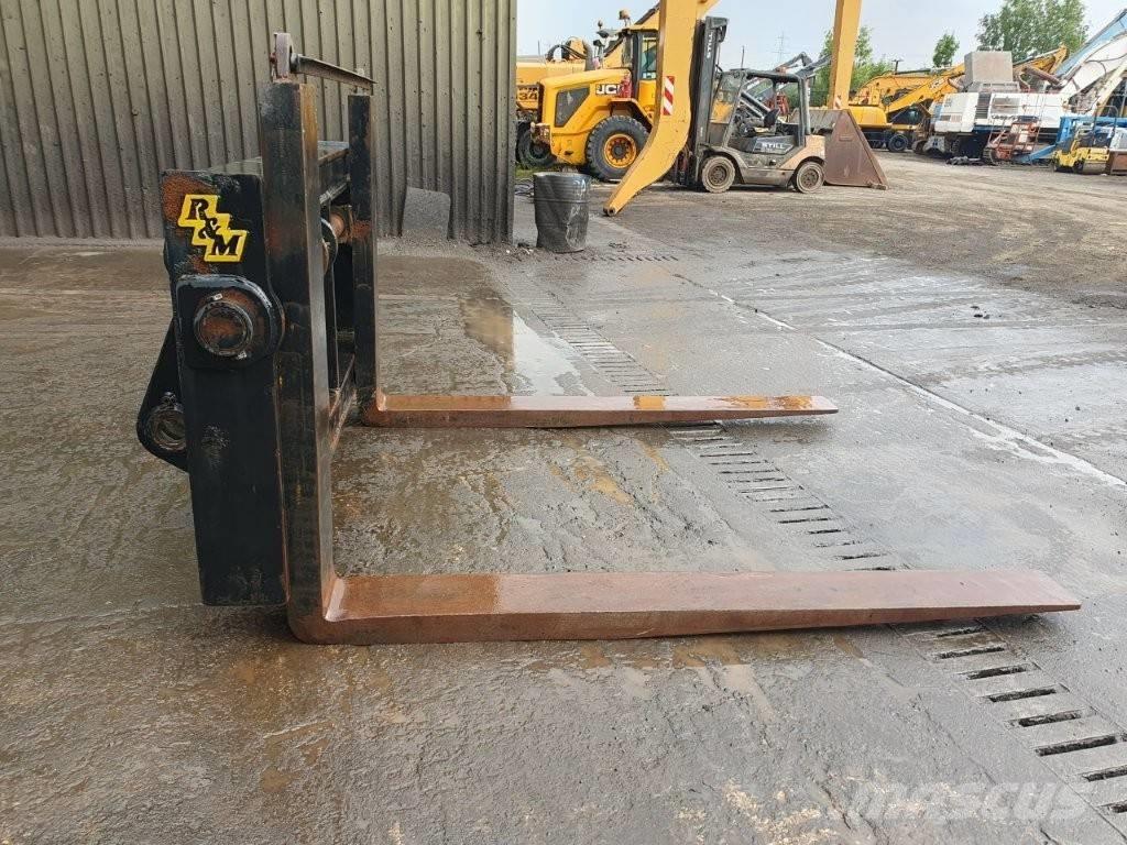 Volvo L 220 D Gabeln