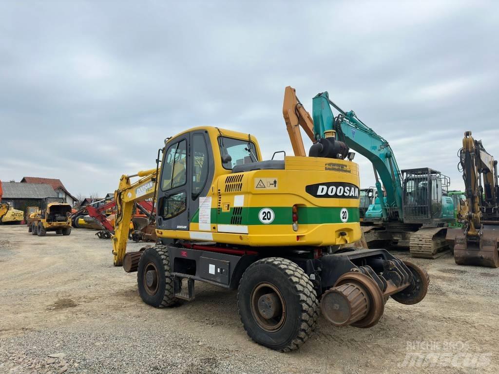Doosan DX 160 WR Mobilbagger