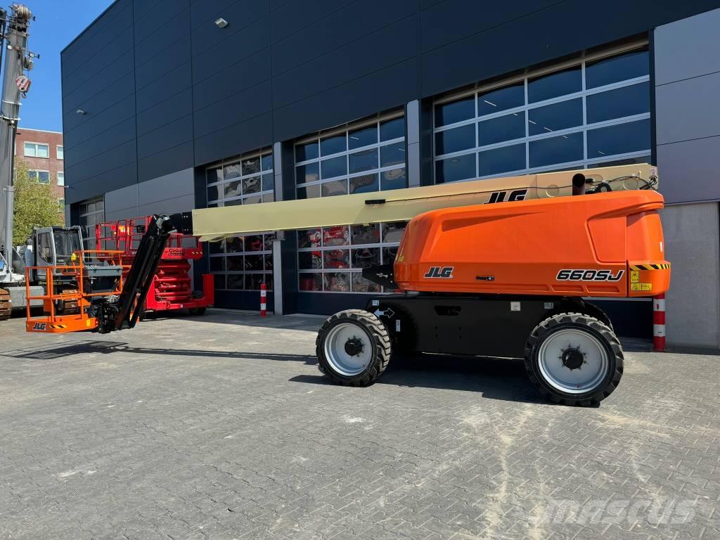 JLG 660SJ Teleskopbühnen