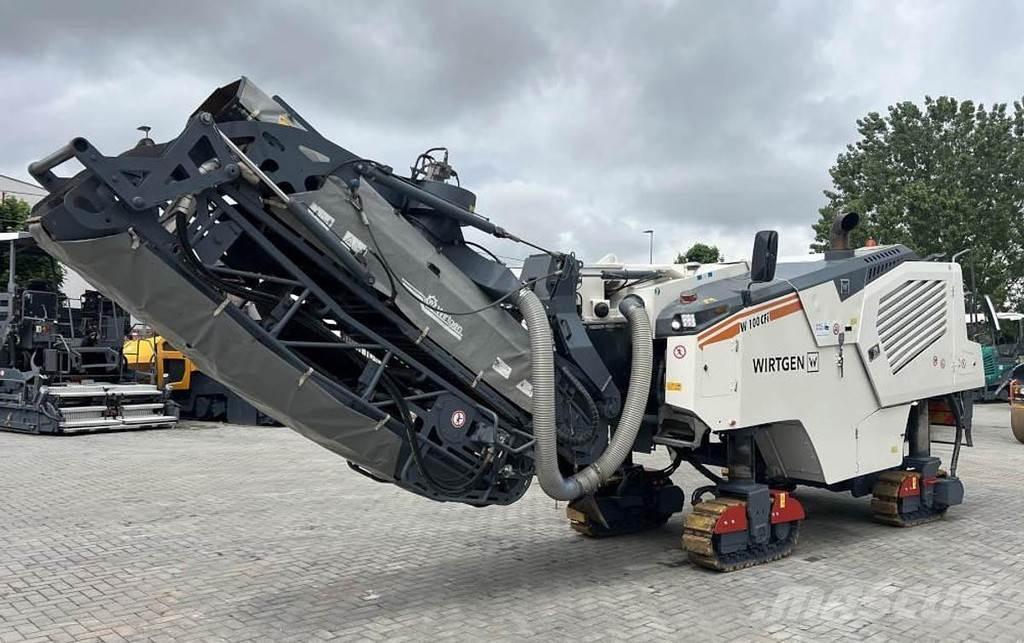 Wirtgen W 100 CFi Asphaltfräsen