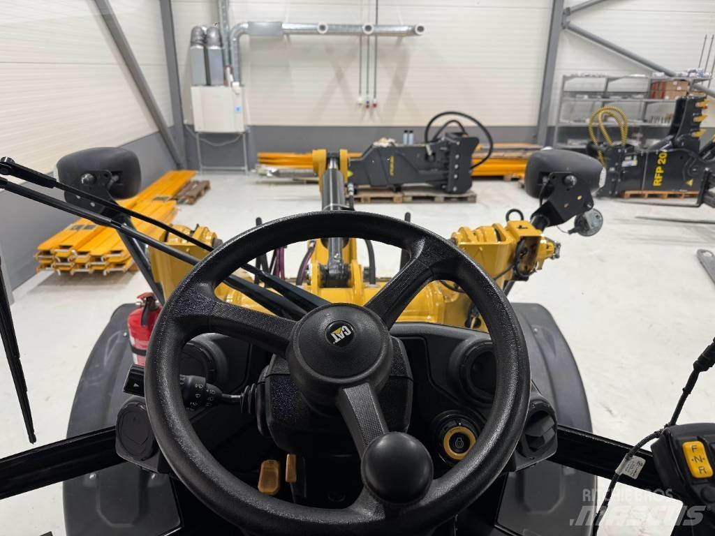 CAT 906 Radlader