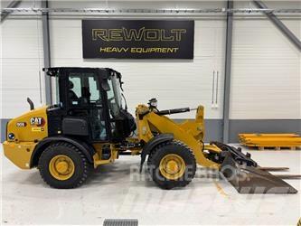CAT 906 Radlader