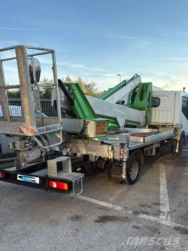 Multitel MX 250 LKW-Arbeitsbühnen