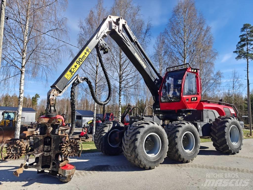 Komatsu 951 Harvester