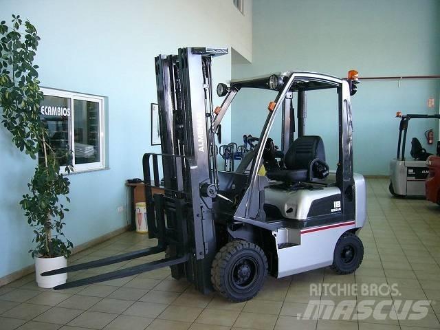 Nissan Y1D18 Diesel heftrucks