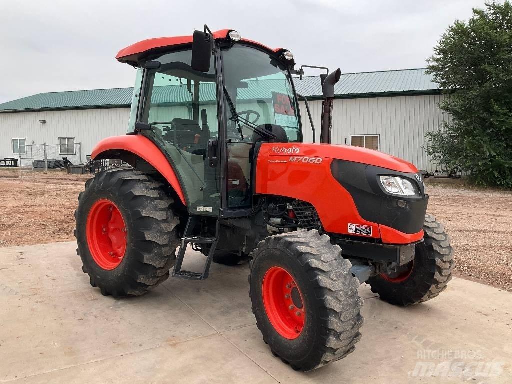Kubota M 7060 Traktoren