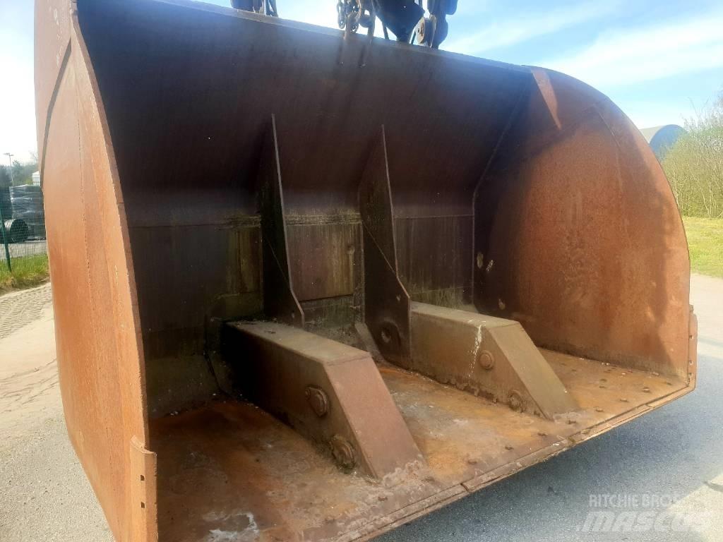 GODET GHD 8M3 Schaufeln