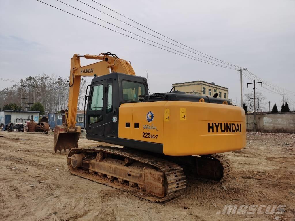 Hyundai R225LC-7 Raupenbagger