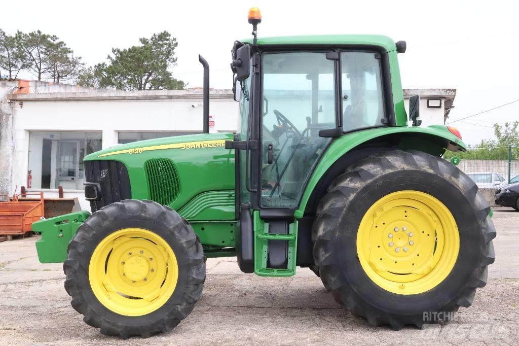 John Deere 6120 Traktoren