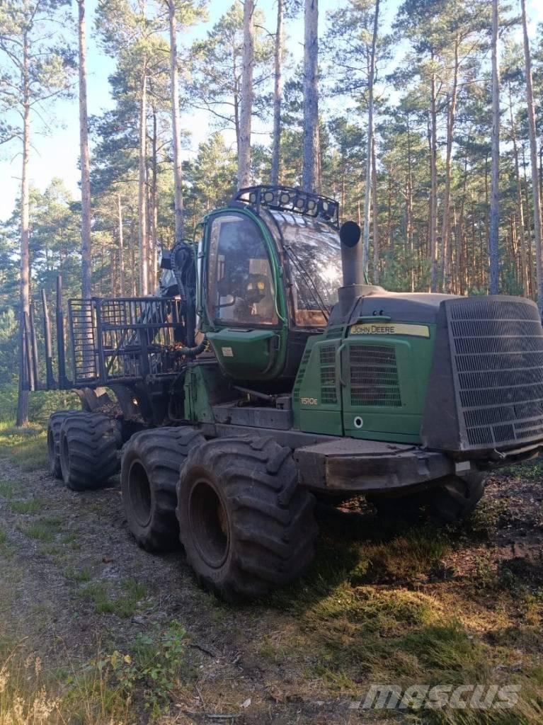 John Deere 1510 IT4 Forwarder