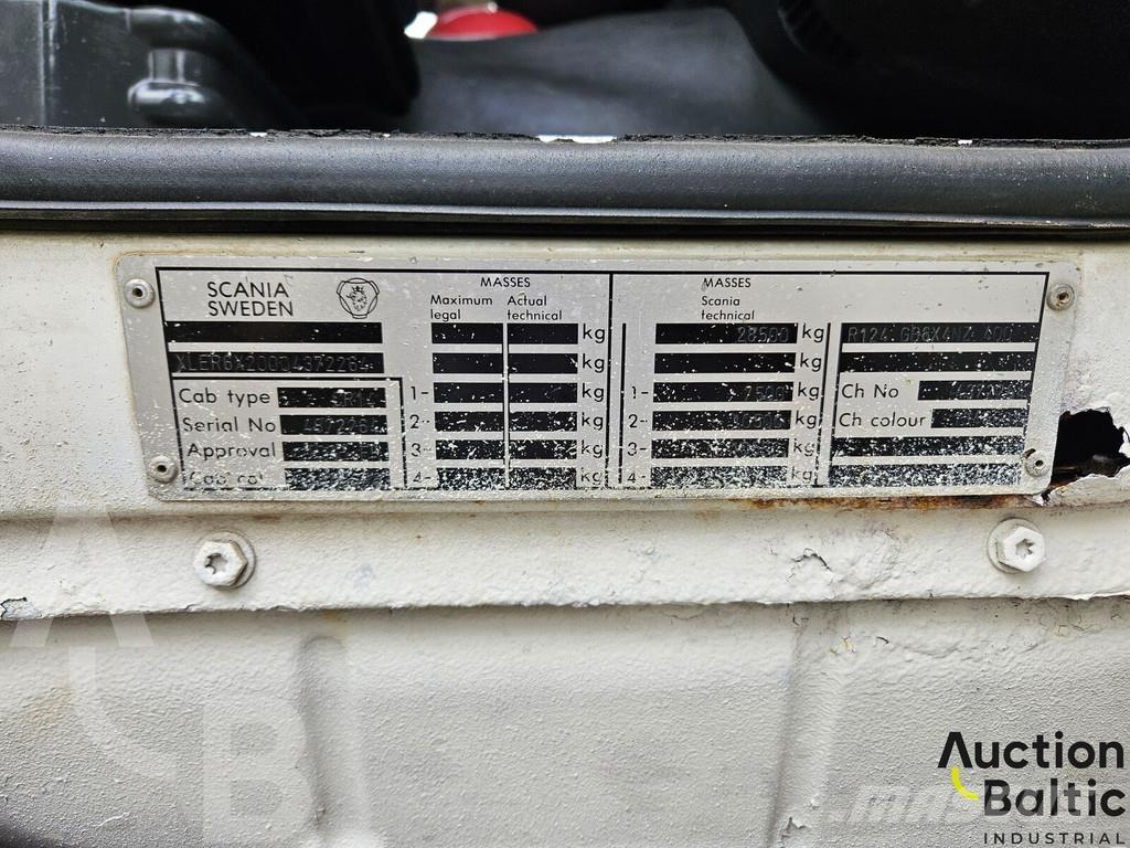 Scania R 124 GB Forwarder