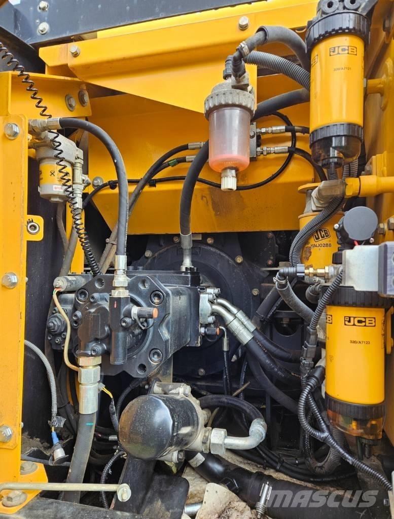 JCB JS 131 LC Raupenbagger