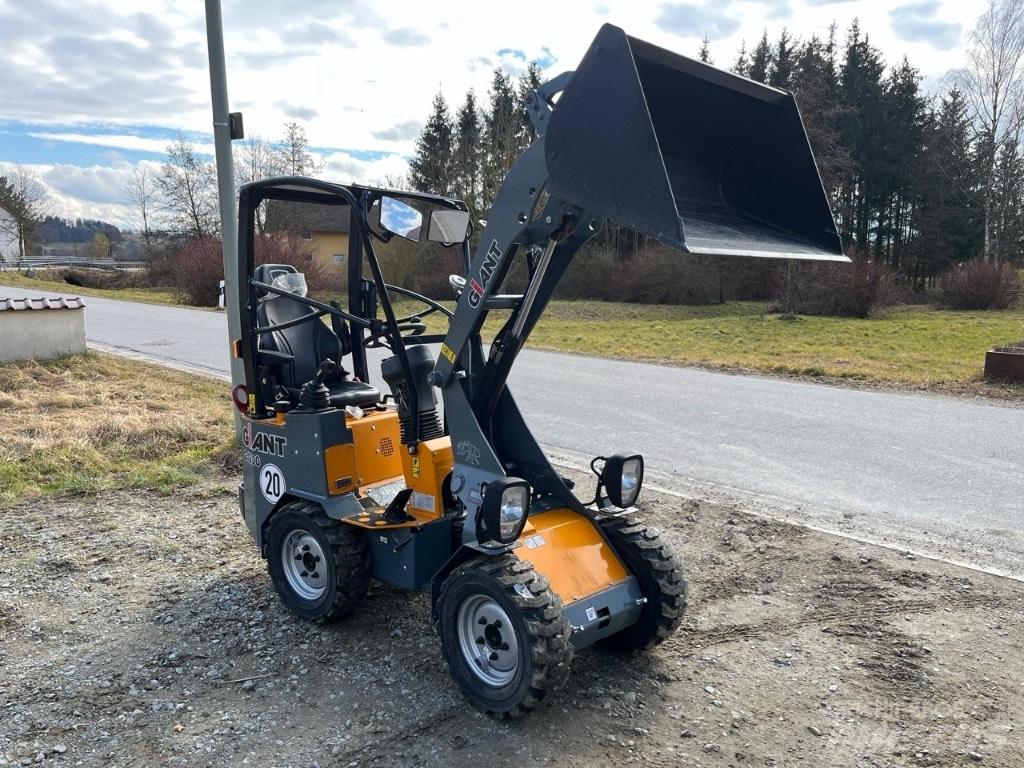 GiANT G 1200 Minilader