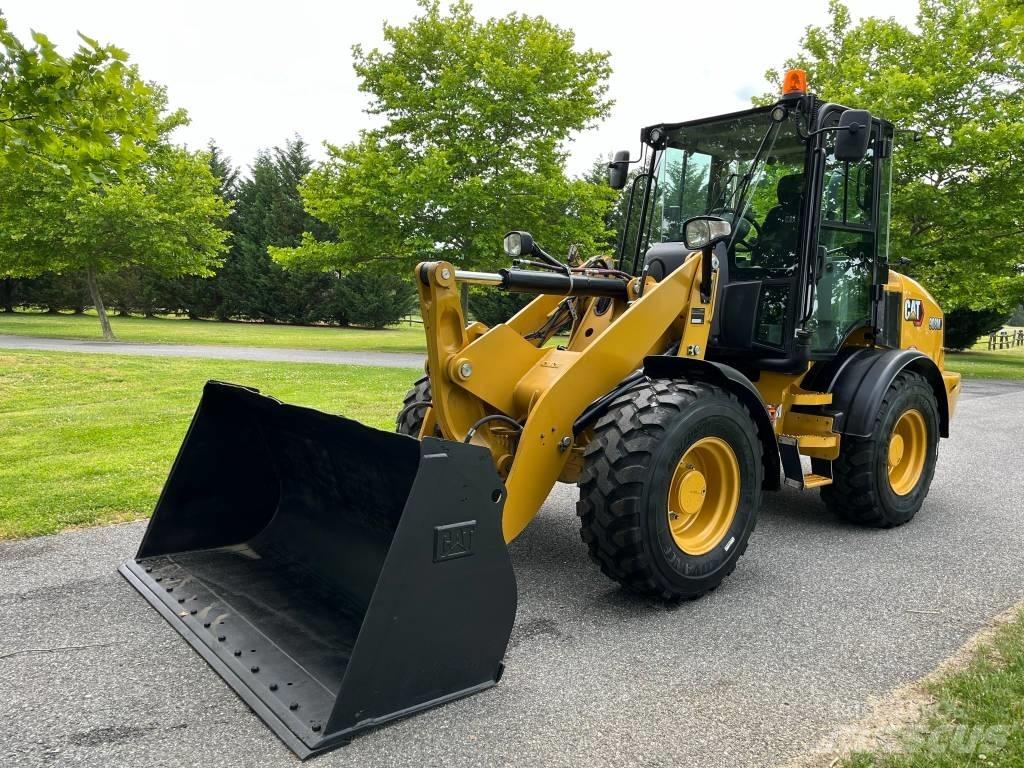 CAT 908M Radlader