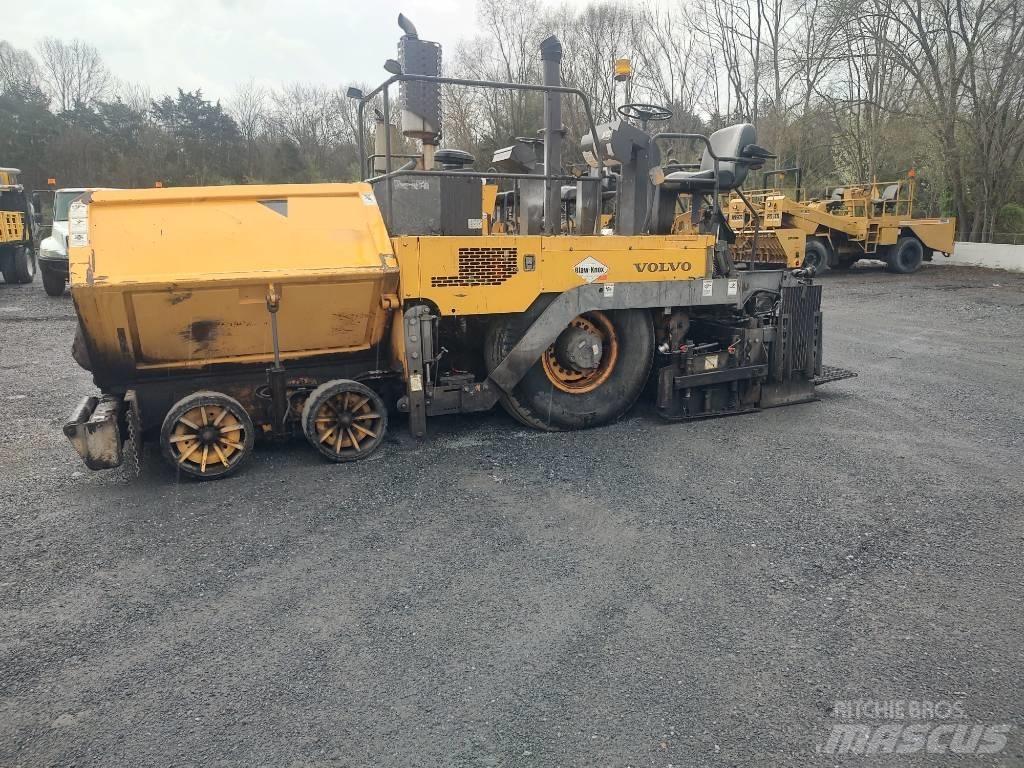 Volvo PF 2181 Strassenfertiger