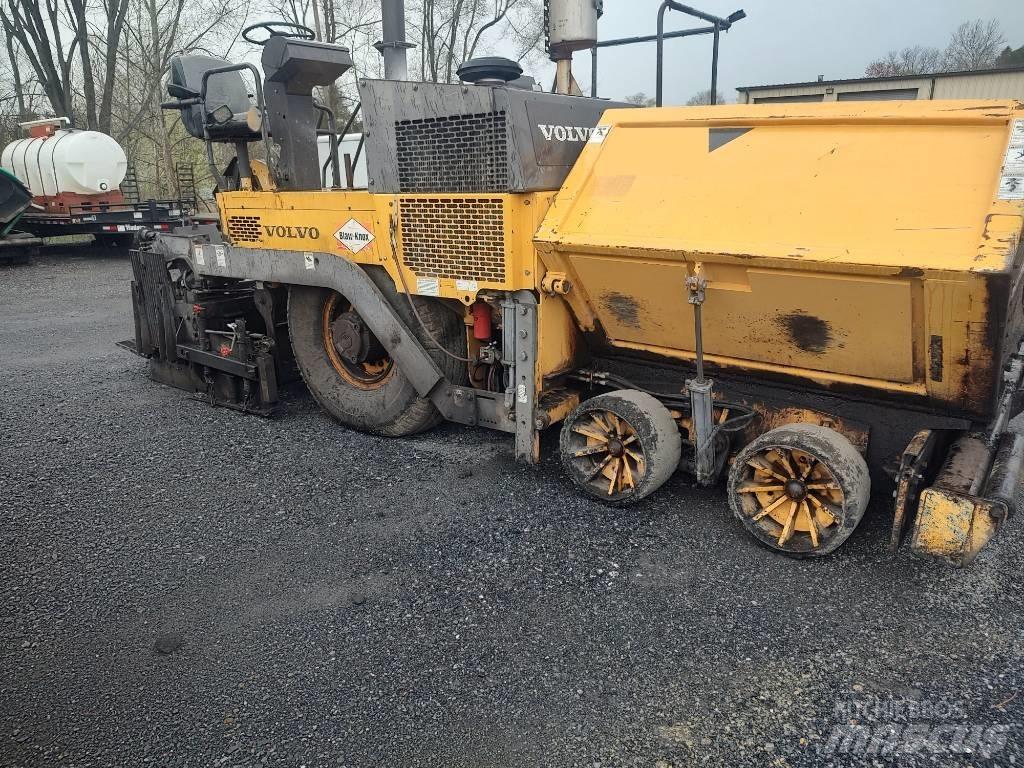 Volvo PF 2181 Strassenfertiger