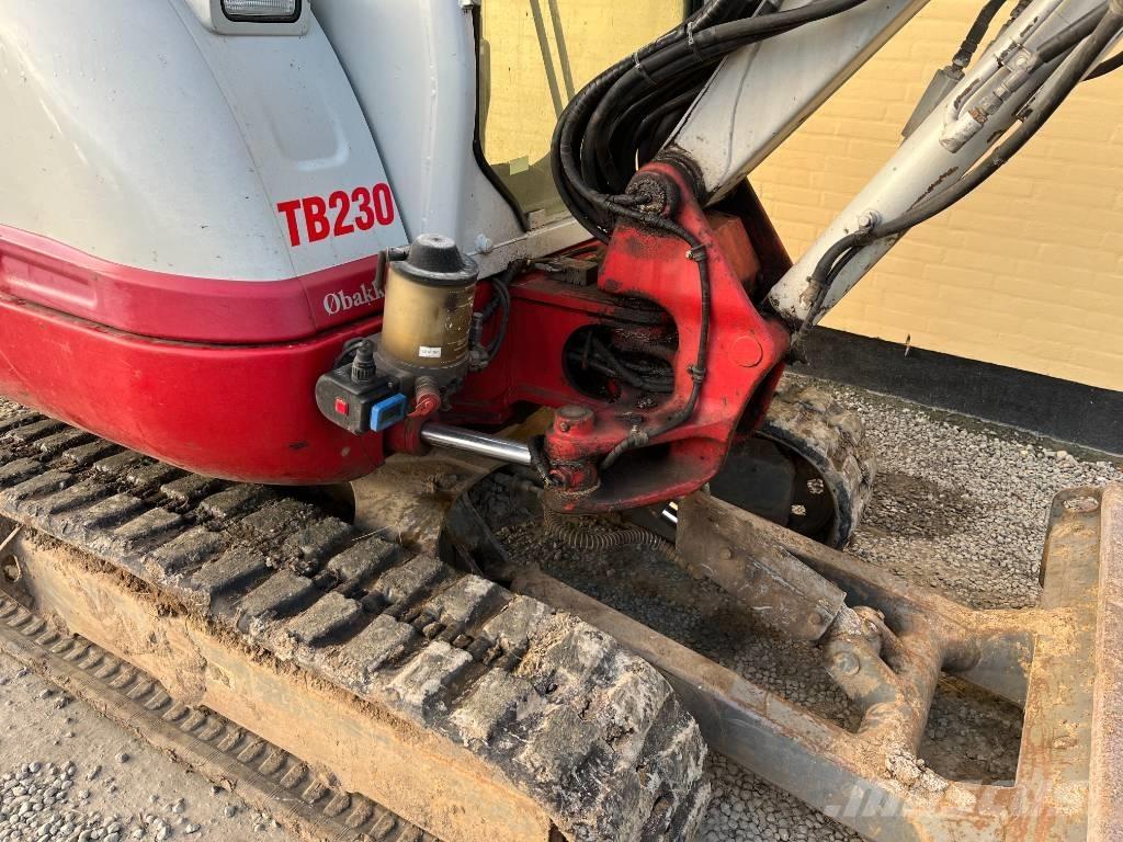 Takeuchi TB 320 Minibagger < 7t